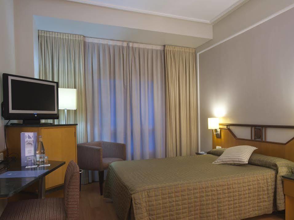 Hotel Eurostars Mediterranea Plaza 4*